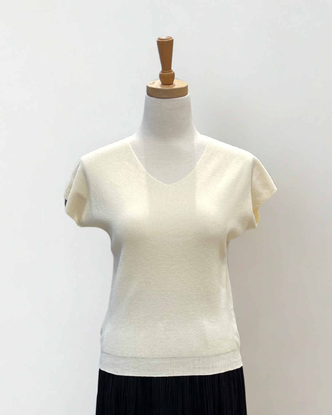 Mara V Neck Knit Top