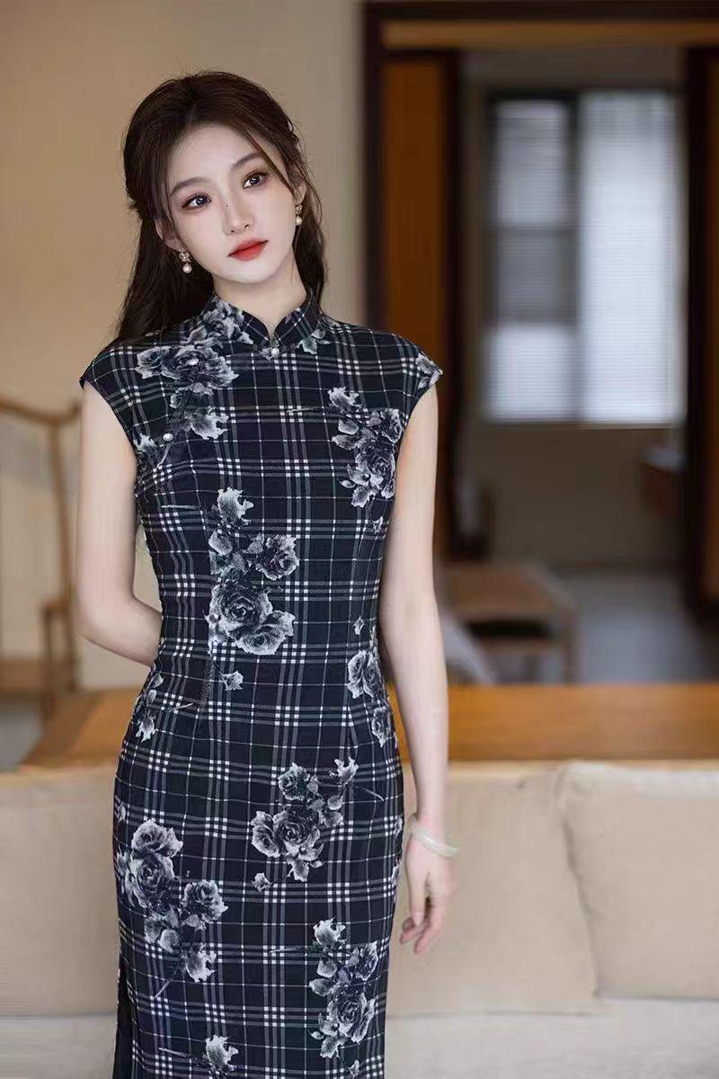 Qipao/Cheongsam